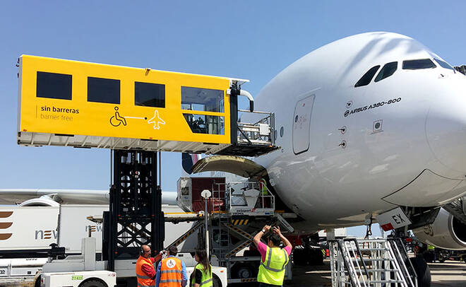 Ambulift_medical_truck