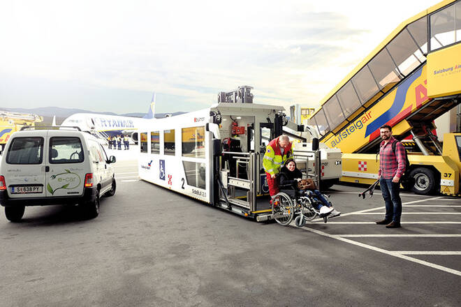 PRM Boarding Ambulift Salzburg